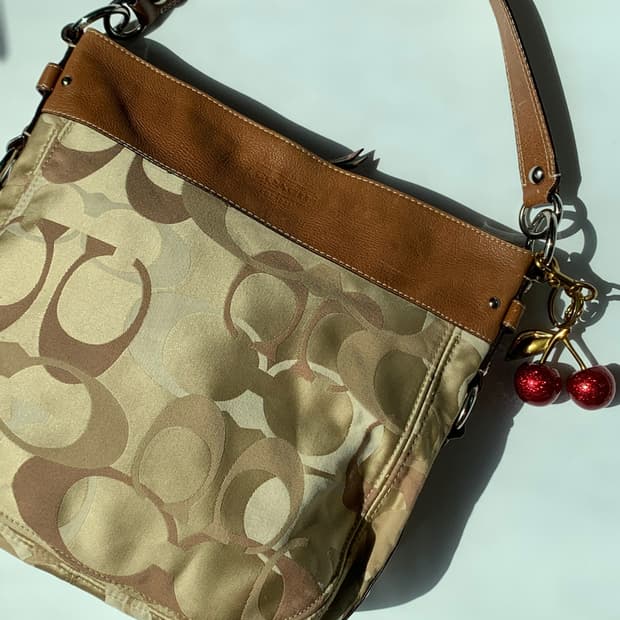 🧡Coach Camel Shoulder Bag