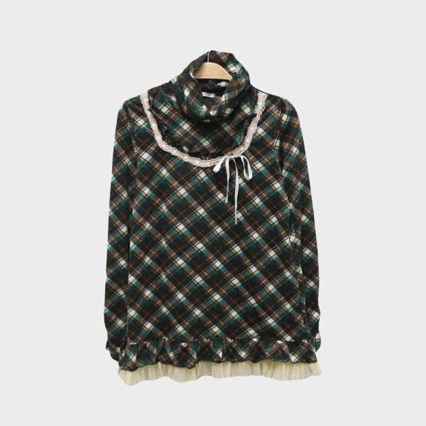 엑시즈팜 체크  프릴 터틀넥 니트 60582