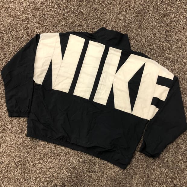 나이키 빅로고 바람막이 자켓