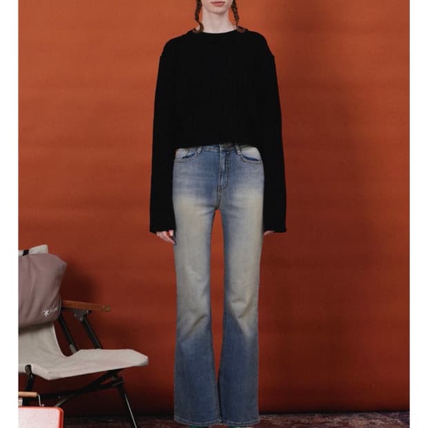 헤인트 베로니카 세미부츠컷 청바지