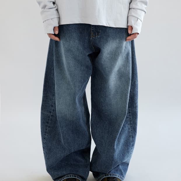 해칭룸 wide curve jeans washed blue 4사이즈