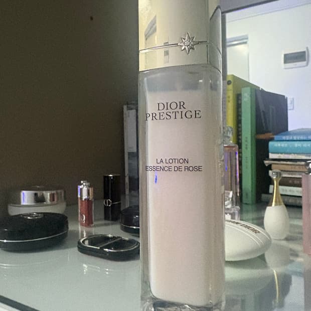 디올 프레스티지라로션 에센스 드 로즈
