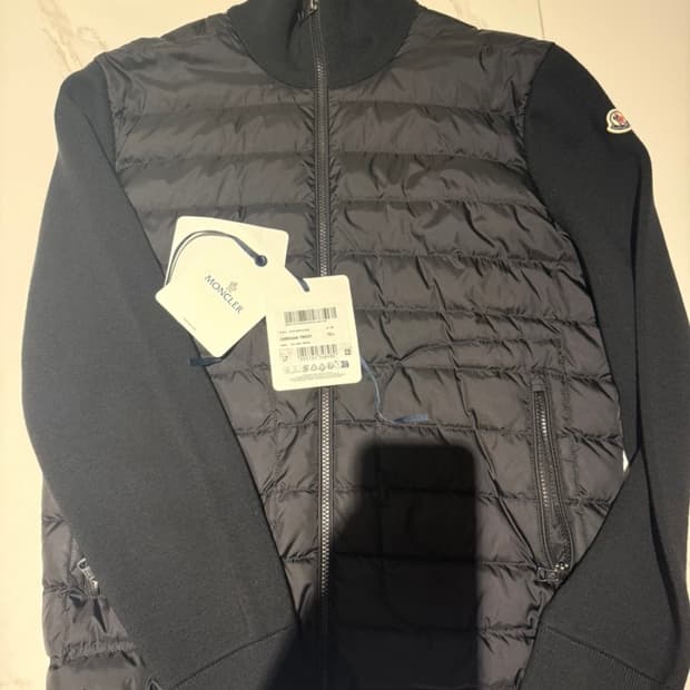 몽클레어 24fw 니트패딩 가디건 L