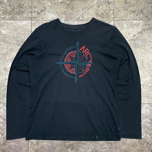 아크테릭스 롱슬리브