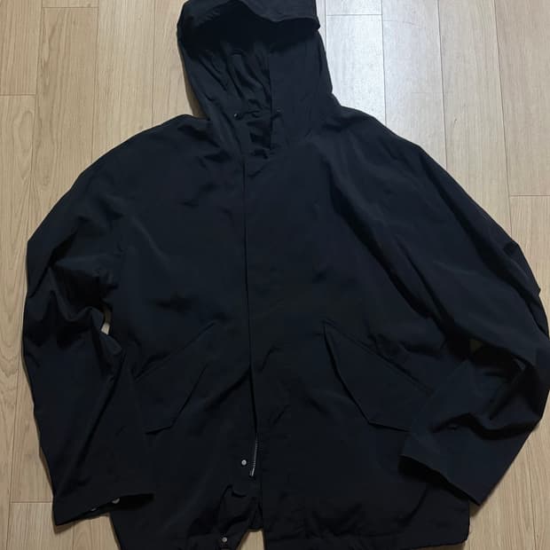 인사일런스 나일론 윈드브레이커 블랙