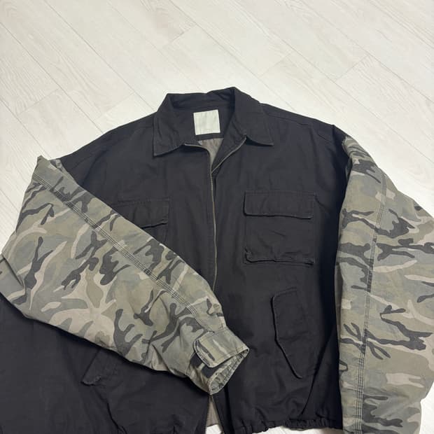 언더마이카 모프 오버사이즈 크롭 필드 자켓 락 릿지 - 23SS 2사이즈