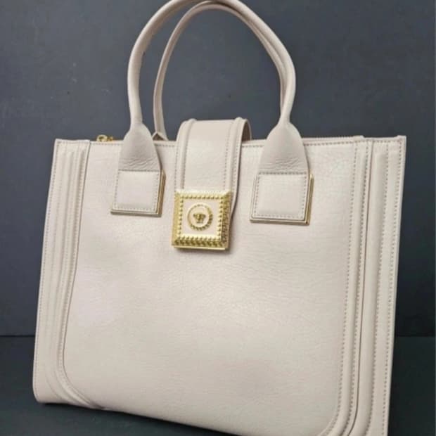 베르사체 핑크 핸드백 (새상품)
