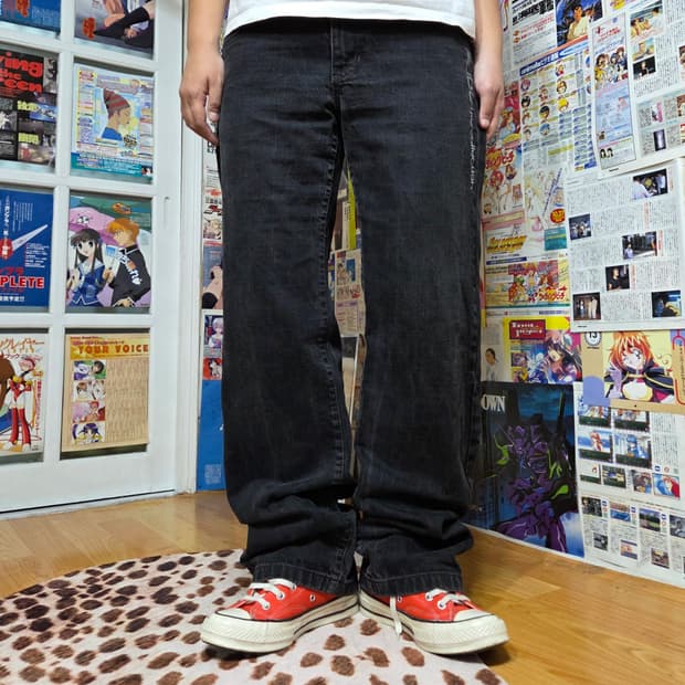 후부 그레이 흑청 자수 데님 팬츠