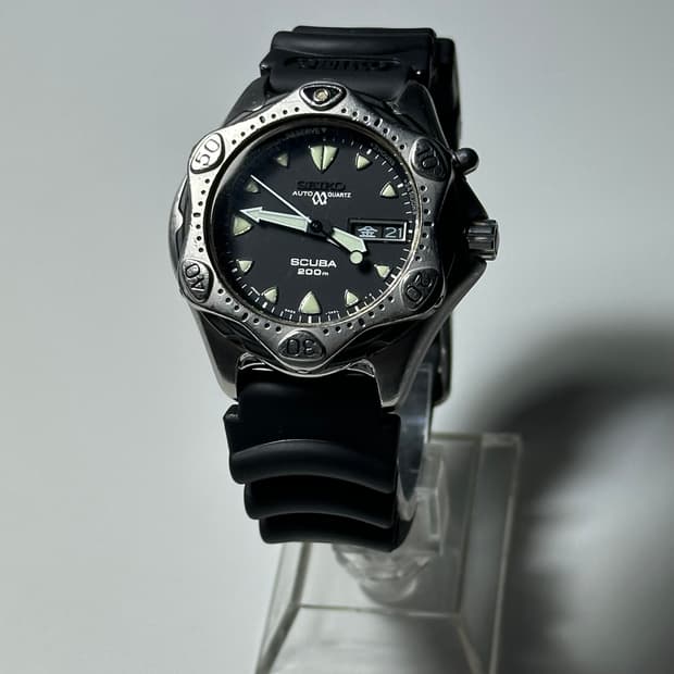 SEIKO auto quartz scuba