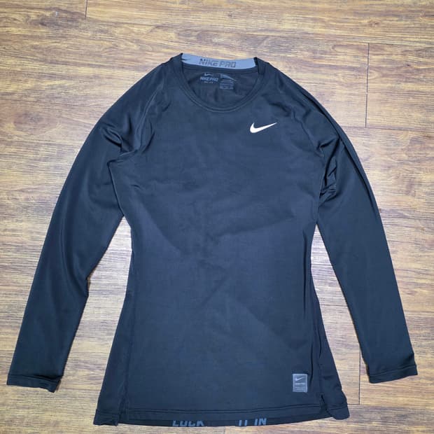 나이키 프로 컴뱃 컴프레션 
