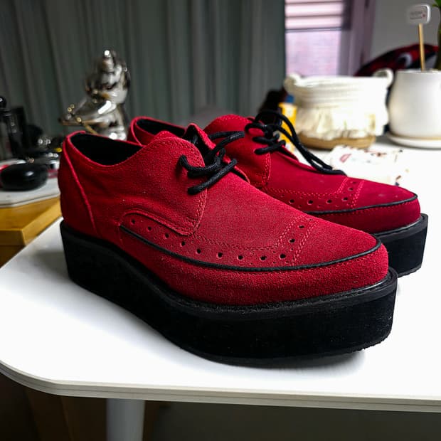 블라드블라디스 클리퍼 레드