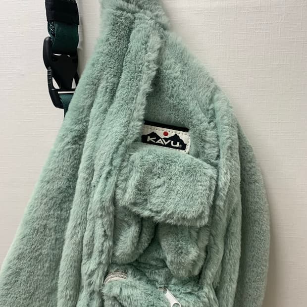 카부 퍼 플리스 로프 슬링백