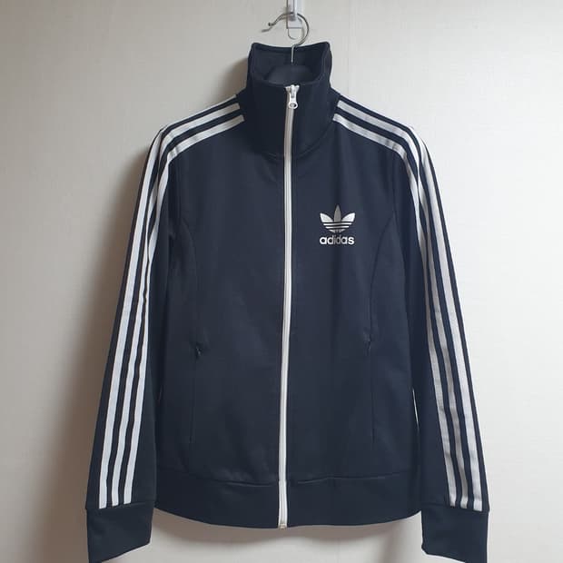 아디다스 유로파 트랙탑 져지 블랙 바디 화이트 삼선 95