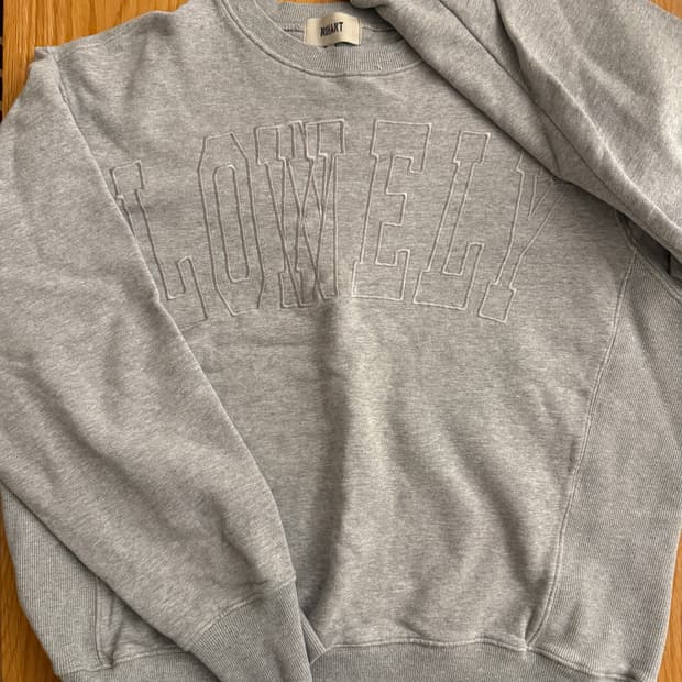 노앙 론리러블리 맨투맨 스웻셔츠 NOHANT