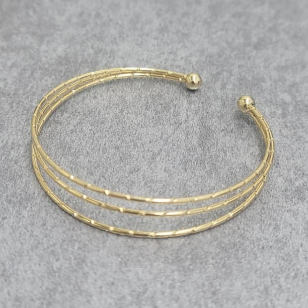 bangle bracelet