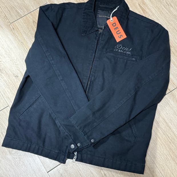 새상품 데우스 서울 워크자켓