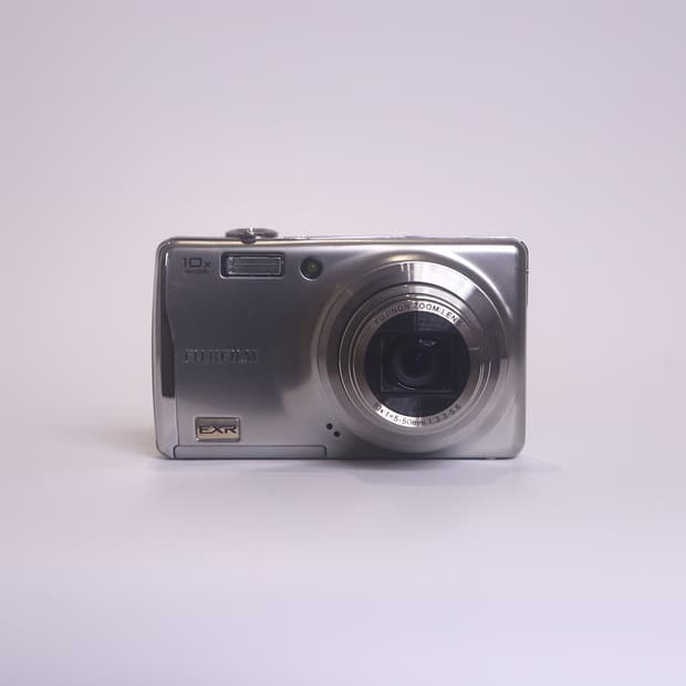 후지필름 파인픽스 F70 EXR