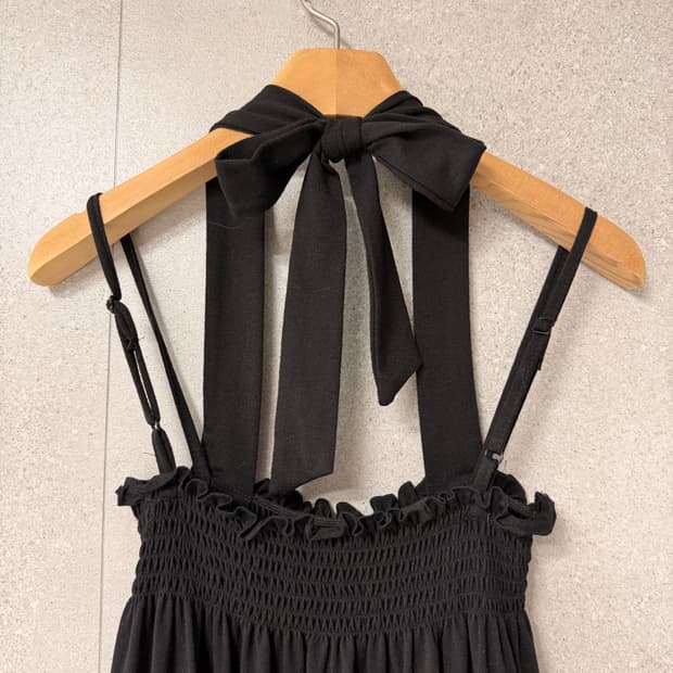 홀터넥 점프슈트 와이드 팬츠 블랙