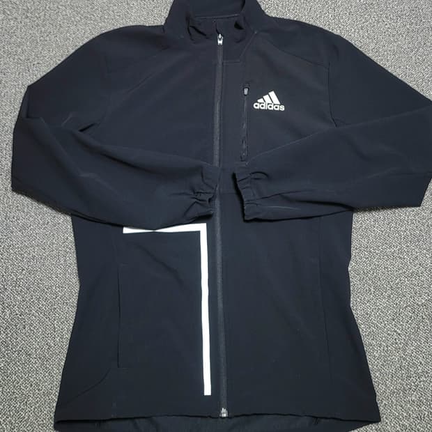 아디다스 OWN THE RUN  바람막이 M 러닝