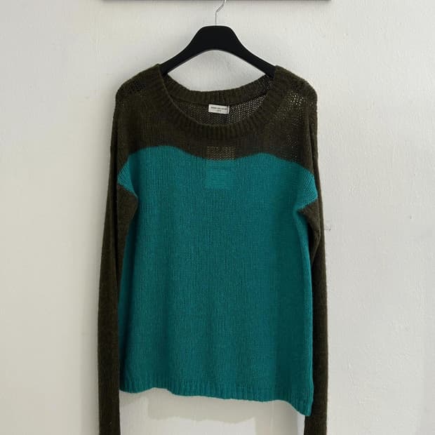 드리스반노튼 알파카 니트