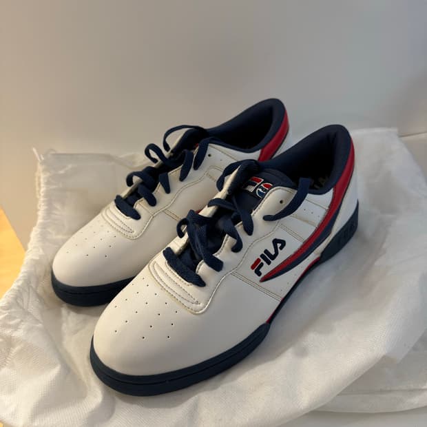 휠라x코카콜라 스니커즈(280mm)