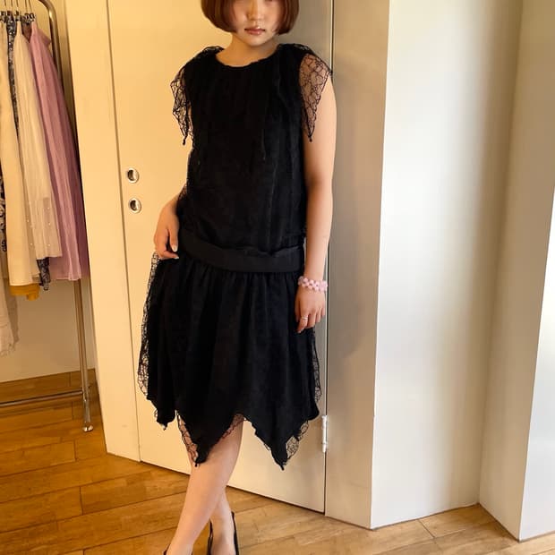 unbalance black dress