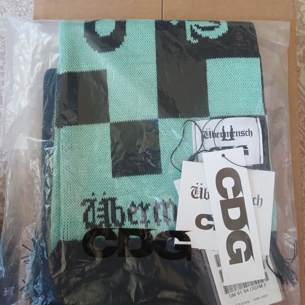 꼼데가르송×지드레곤 머플러