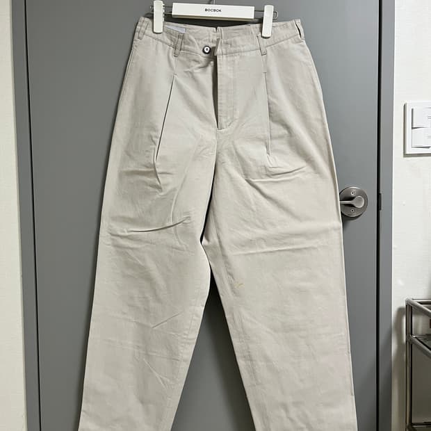 타일레 그레이 신치백 면바지