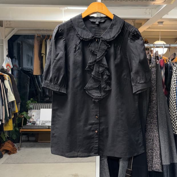 마크 바이 마크 제이콥스 프릴 셔츠