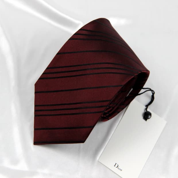디올 8cm 미사용 신형 이태리 남자 명품 넥타이