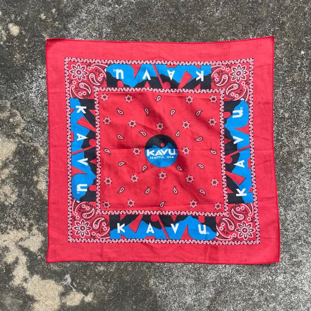 카부 KAVU 페이즐리 반다나 (53*53)