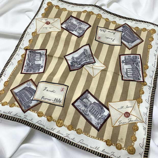 [정품] Fendi 펜디 편지패턴 빈티지 쁘띠스카프 손수건