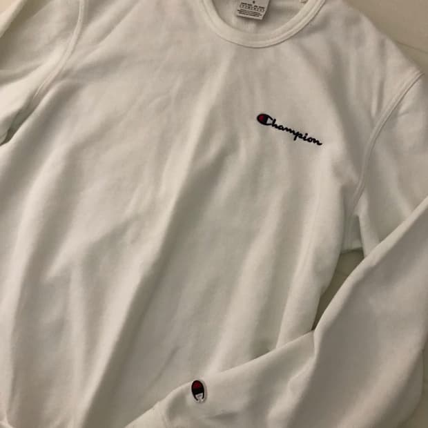 챔피온 스크립트 로고 크루넥 맨투맨