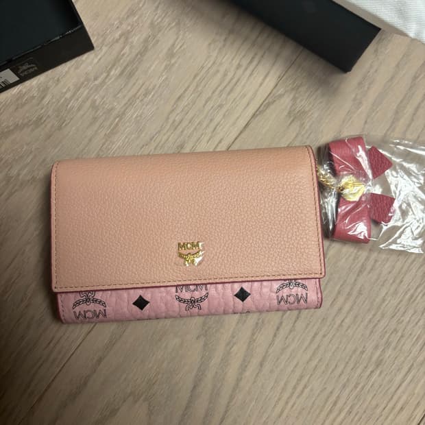 MCM 핑크 지갑 (갸루 강추)