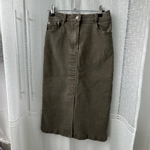 브라운카키 일자 스커트 예뻐요