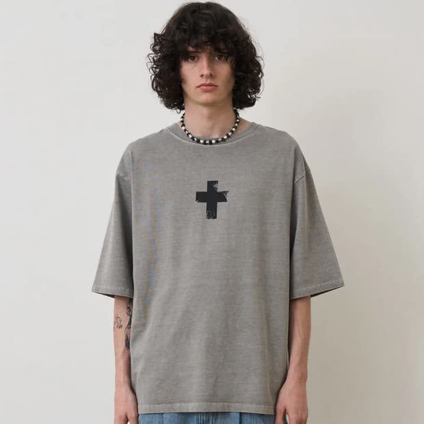 노운 크로스 티셔츠 판매합니다 (사이즈 L)