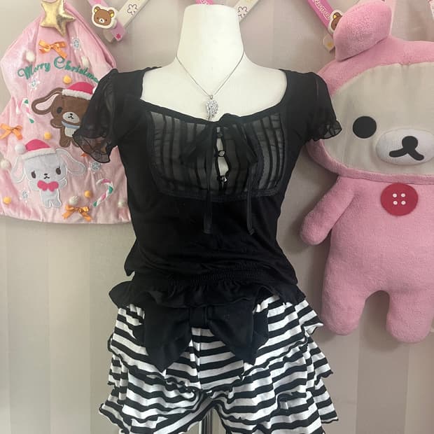 빈티지공겜여주날개목걸이코디세트히메갸루긱시크레이스블라우스큐롯팬츠