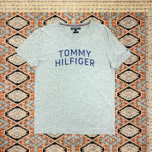 타미힐피거 입체 스펠로고 그레이 반팔티셔츠 여성L