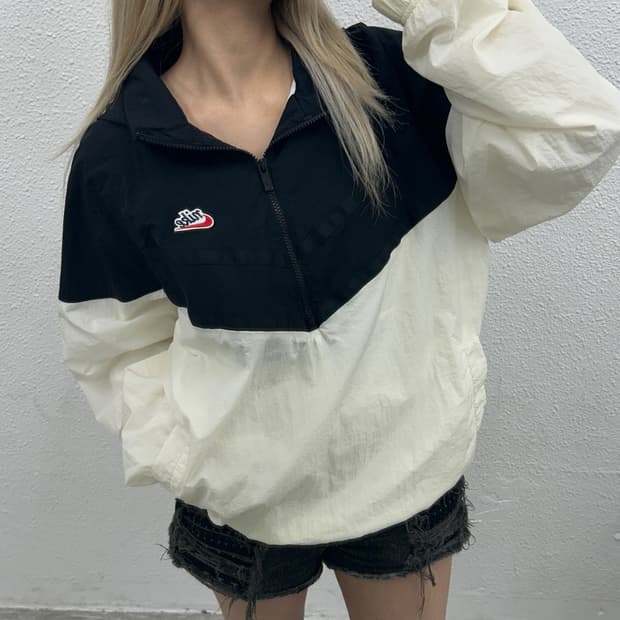 나이키 블랙배색 화이트 후드 바람막이 XL