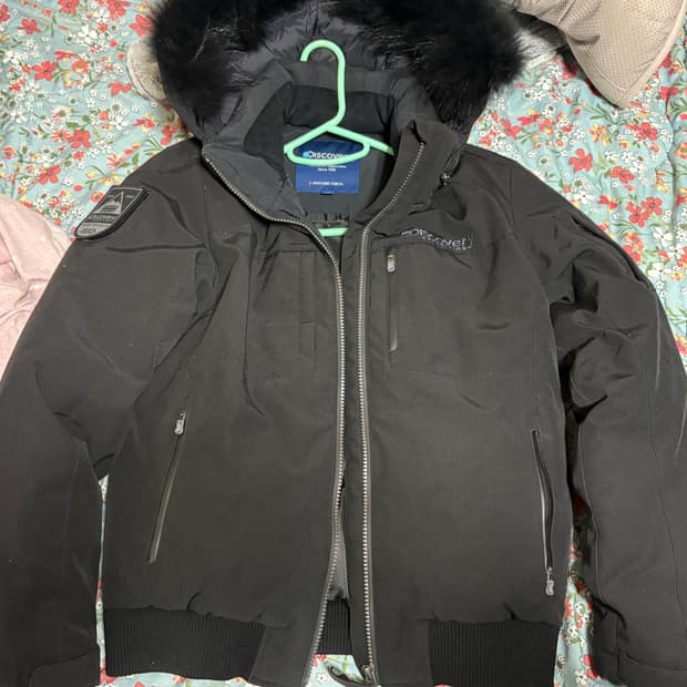 디스커버리 숏패딩 