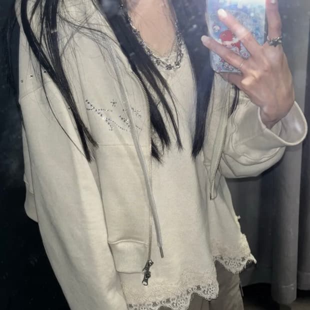 hetit헤티 내추럴 샤인크롭 후드티(원가15.9)