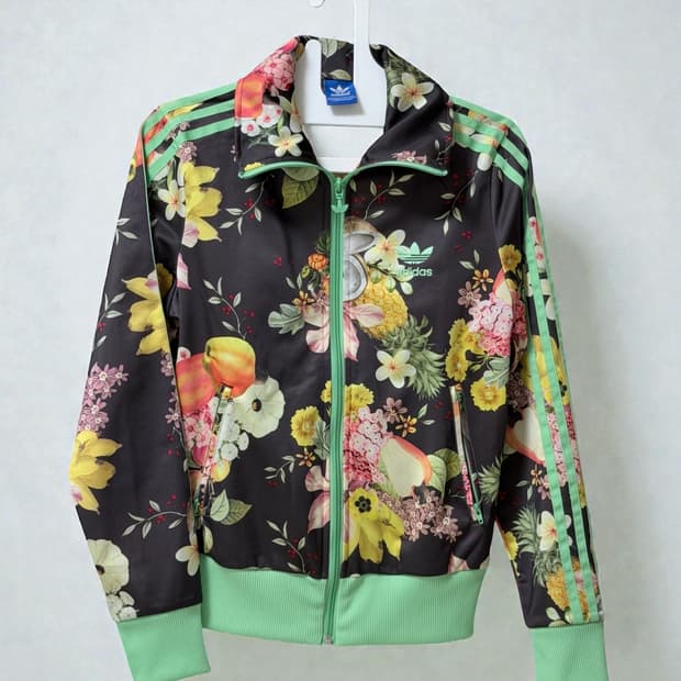  아디다스 오리지널 플로럴 트랙탑 