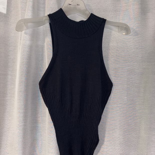 WELLBEING EXPRESS Varied Rib Halter Neck