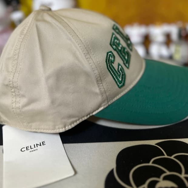 셀린느 볼캡 모자 그린 & 베이지 남여공용정품