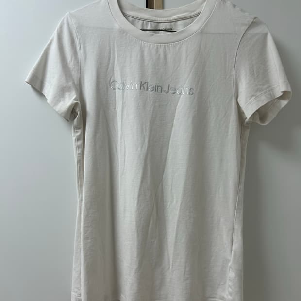 캘빈클라인 로고 반팔 티셔츠