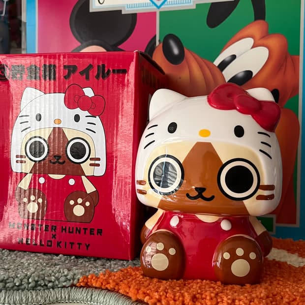 산리오x몬스터헌터 헬로키티x아이루 세라믹 저금통