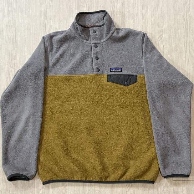 10s 파타고니아 신칠라 스냅-T 그레이/카키/블랙
