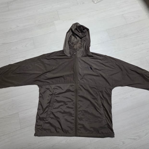 25SS 노스페이스 초경량 기능성
바람막이 자켓 100