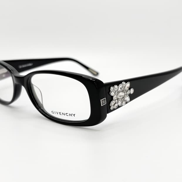 GIVENCHY 지방시 블랙 뿔테 안경