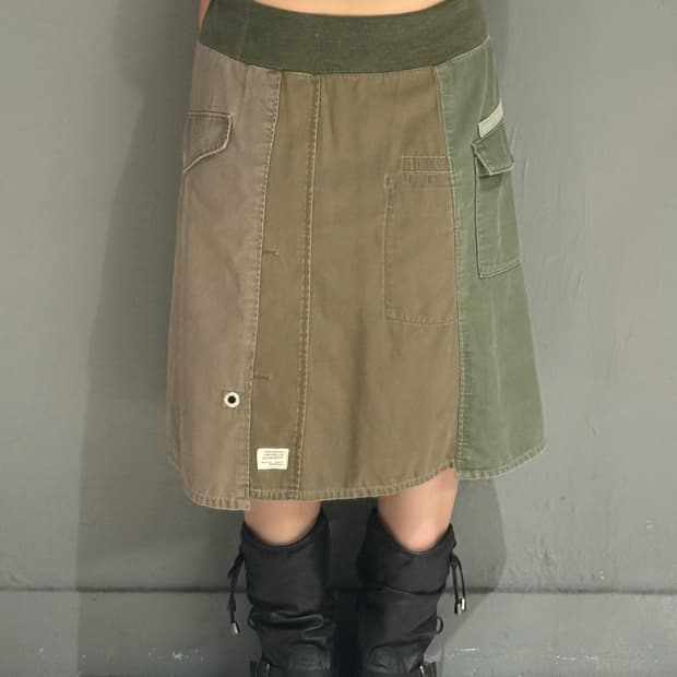 3-layer pocket detail banding skirt